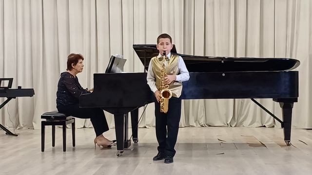 Георгий Картынов 12 лет "Чардаш" В. Монти