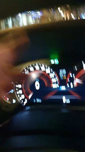 Зачем в BMW рычажок левее руля.mp4