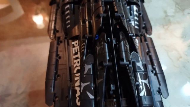 Lego Technic Mercedes-AMG F1 W14 - Review