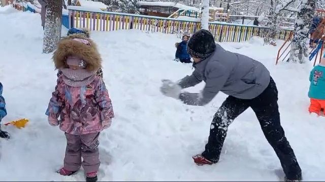 Прогулка в детском саду