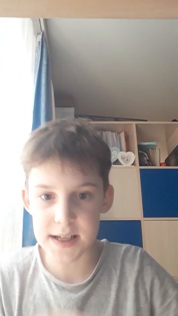Эй ты, чо ты сел на моё место.