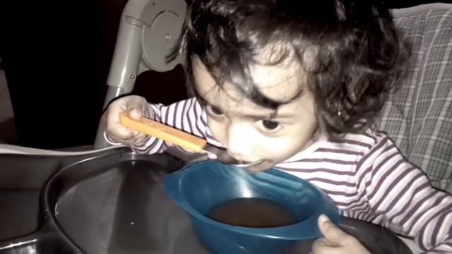 Babies eating by themselves | Helps them be more independent