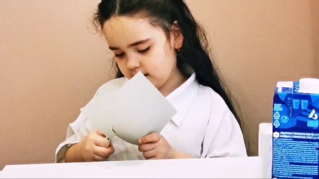 Опыты для детей с молоком, красителями и моющим средством