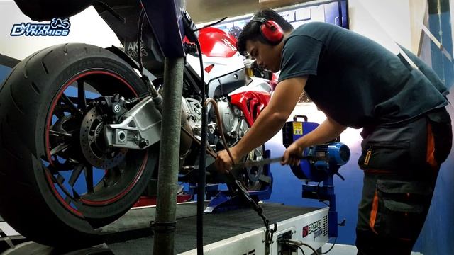 BMW S1000RR Model 2015 Bazzaz ZFI Dyno Tuning Stage 1 @UnkelBMW