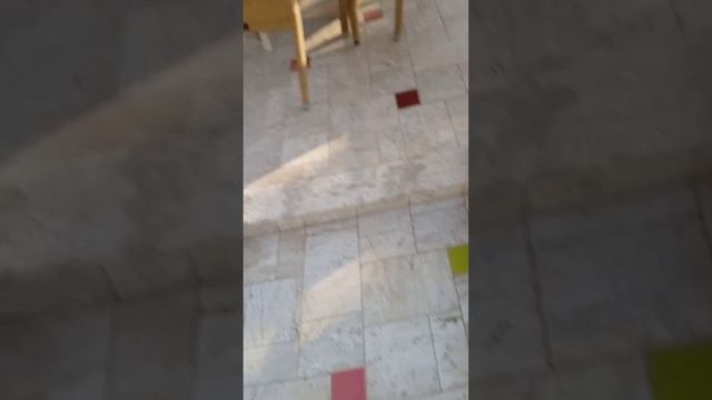 24 часа в не дома около бассейна