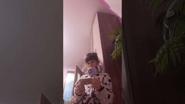 .....игра в кальмара пока что танос