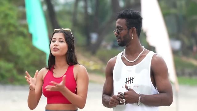 Splitsvilla 14 | Sakshi says Tara is confusing her...while Tara accuses her of playing a game!!