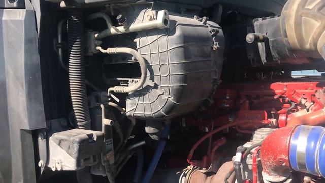 2016 Kenworth T680 - Parts Unit 16KN042