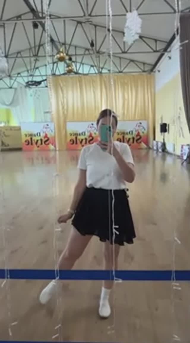День, начинающийся с занятия по танцам, не может быть плохим)