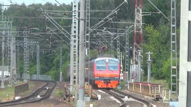 Электропоезда ЭД4М-0372 и ЭД4М-0388