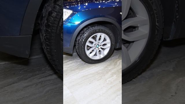BMW X3 2012 года.