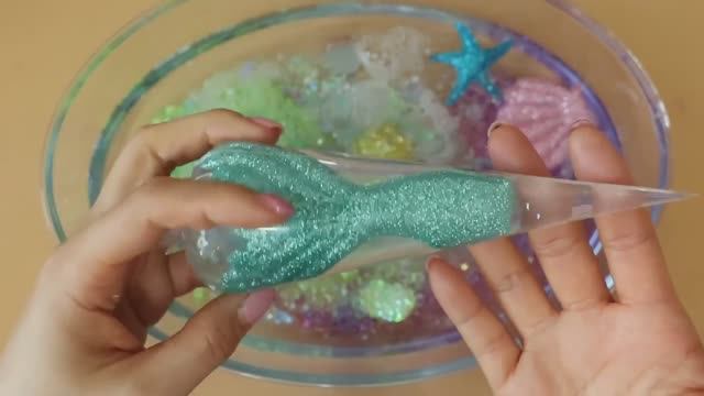 Слайм с арбизами и мини-игрушками! Делаем слайм! Увлекательное видео со слаймом ★ASMR★ #ASMR