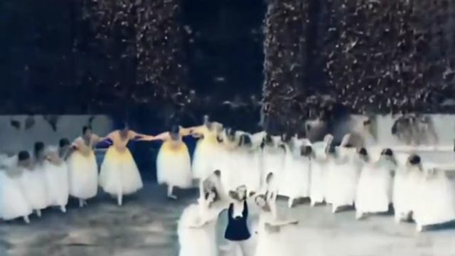 Русский балет Дягилева.
Город Монтрё, Швейцария.
1928 год.