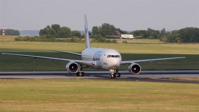 UTair Aviation VP-BAG landing at Ferihegy