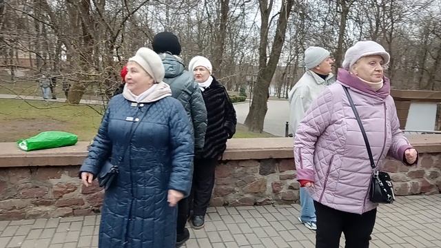 А я живу красиво...... 01.02.25 Гомель парк Луначарского 🥰💫