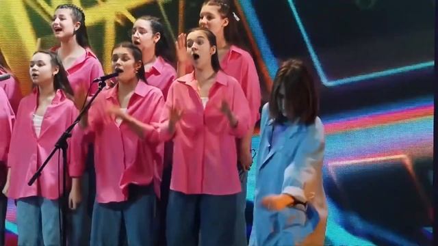 КОНЦЕРТНЫЙ ХОР «АКВАРЕЛЬ» ДШИ Nº23 - «ЖИРАФ» Арт-фест "Песни мира"