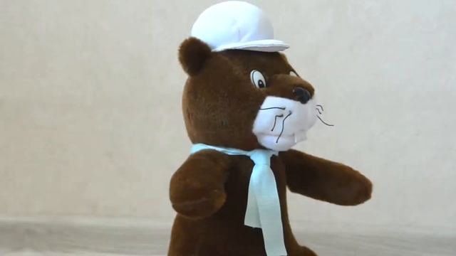 Смешной Бобёр Тим печатает на 3D принтере