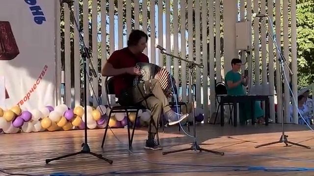 "Белые розы" гармонь
