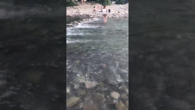 Достопримечательность поселка Лазаревское. Дикие горные речки