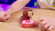 Настольная игра на реакцию «Собака-кусака»