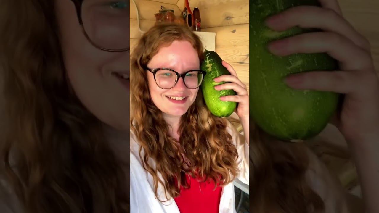 Обычно долго думаю, что сказать на видео, но не в этот раз))