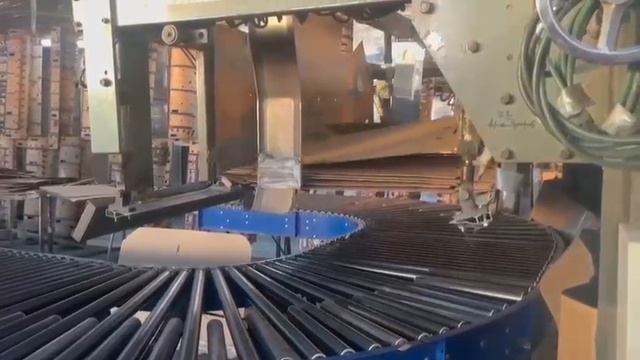 Aвтоматичeскaя линия для изгoтoвления гофротaры TРSD-1022A