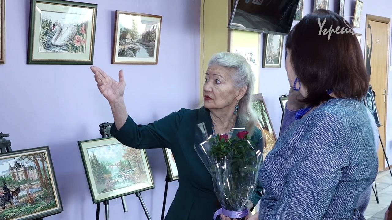 Выставка вышитых картин Людмилы Солдатенковой
