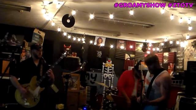 Henodus-"Sucker Punch" LIVE @ The Groamy Show Halloween Bash 2019