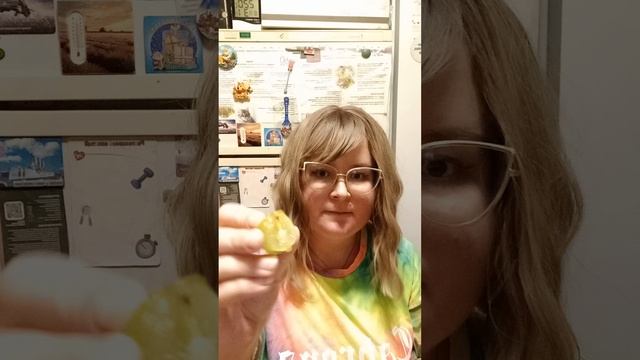 Пробую корейский виноград (хайповый)
