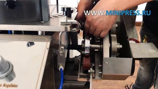 Автоматическая машина для нанесения логотипа на таблетки YS-0