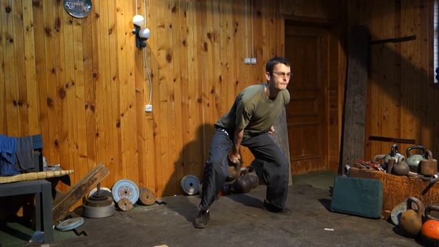 41KETTLEBELL BOTTOM UP CLEAN ВЗЯТИЕ ГИРИ 41КГ НАПОПА В СТОЙКУ