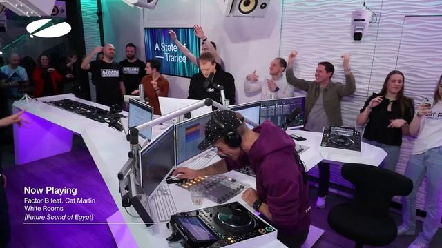 A State of Trance Episode 1211 - Armin van Buuren.