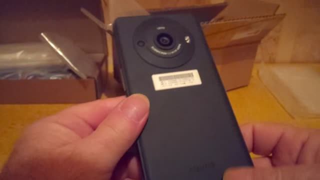 #sharp#taobao Посылка с Sharp Aquos R8Pro.