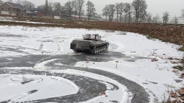 Leopard on frozen lake - 1/6 Scale Model