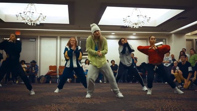 Delaney Glazer - HEAT - Chris Brown | Choreography by Alexander Chung