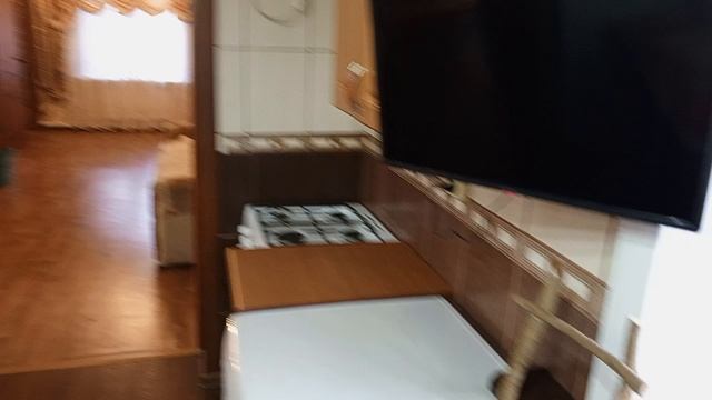 Замёрзли голодные белки
