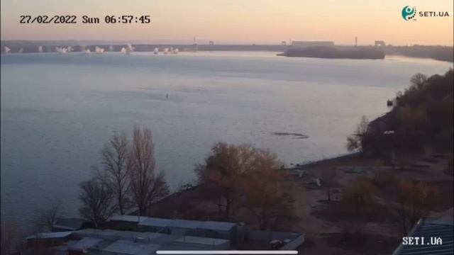 ВСУ обстреливают ГЭС в Новой Каховке. Херсонская область, 02.22
