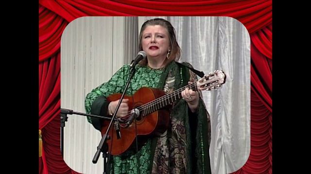 Песню "Битва Титана" исполняет Валентина Игнатьева