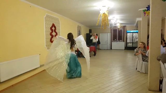 Yasmin, belly dance performance in New Year 2017, light show