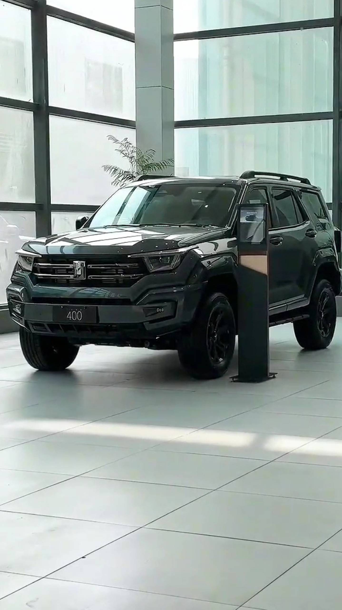 TANK 400 🔥
