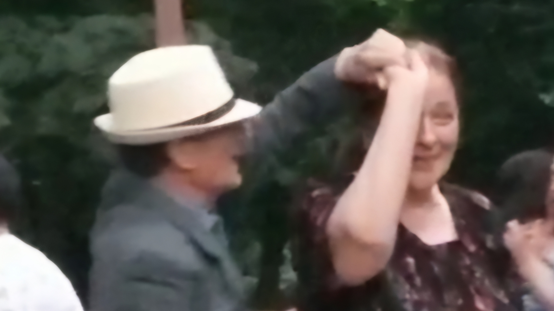 Душевные танцы в парке Царицыно