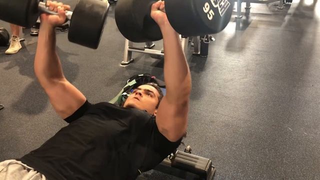Workout Video #19 How To Get Your Pecks Bigger!!!