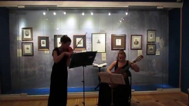 Cesare Andrea Bixio. "Parlami d'amore Mariu" .Irina Bogdanova (violin), Elena Golovina (guitar)