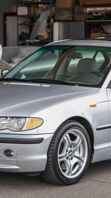 BMW-330i e-46 2000 god