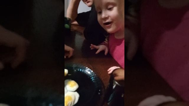 пробуем перепелинные яйца🍳