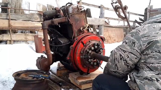 Трактор🚜 Т-16 установил корзину сцепления