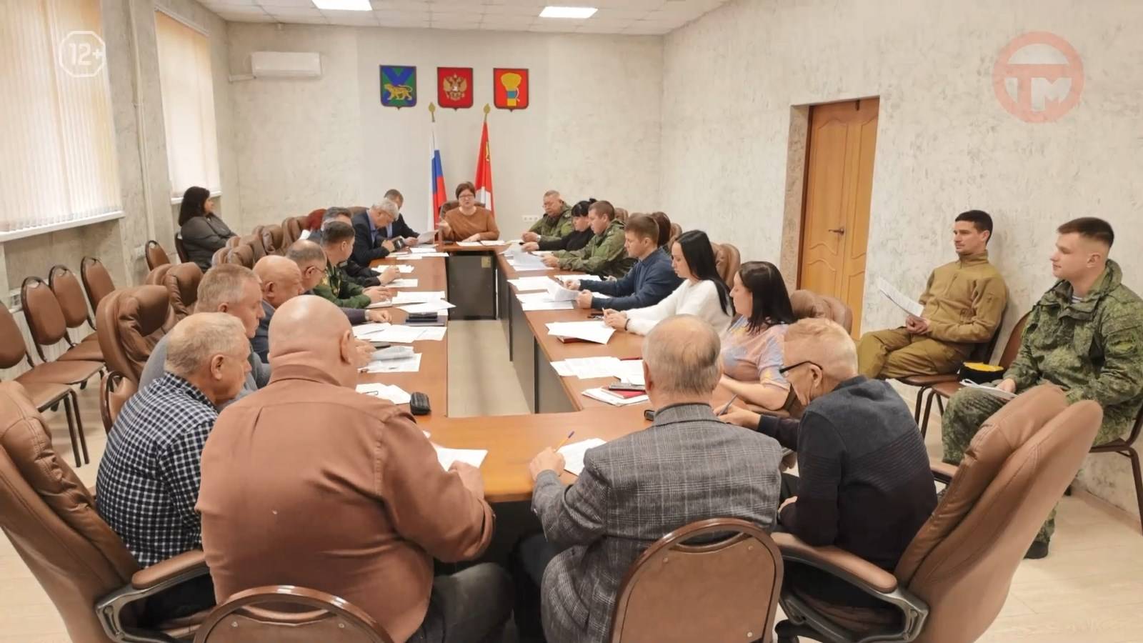 О помощи военнослужащим и их родственникам говорили на заседании консультативного совета округа