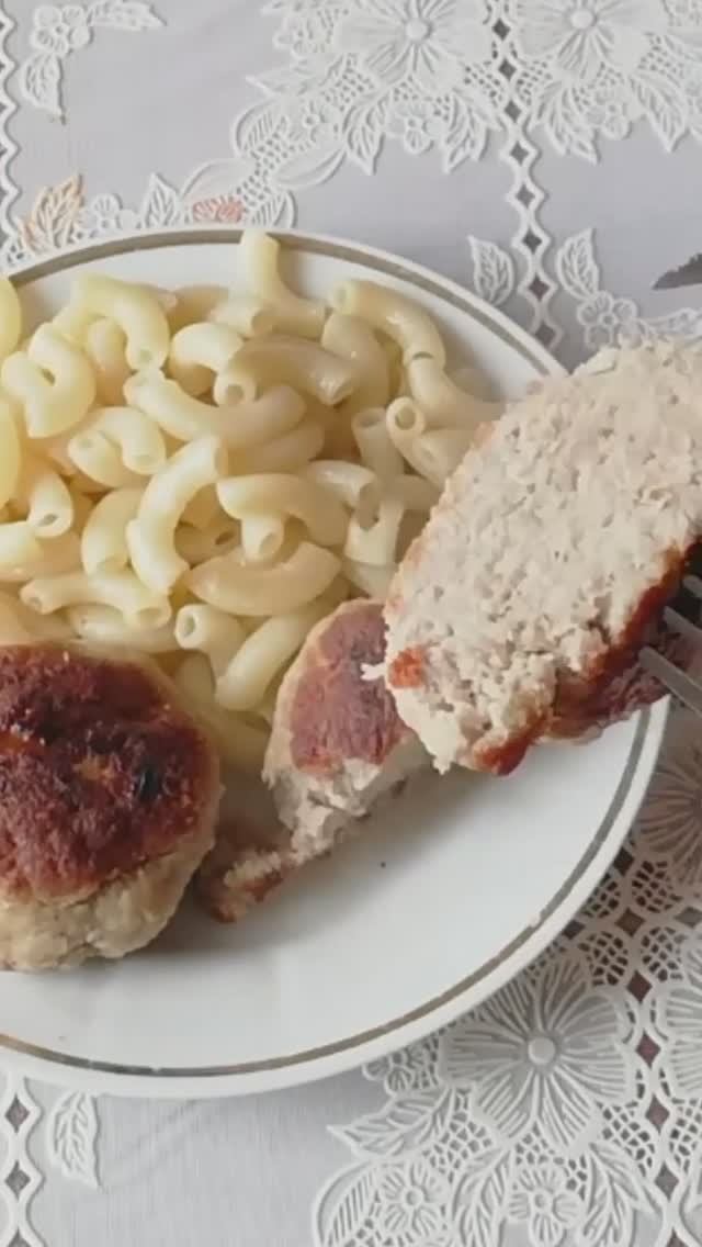 Котлеты с сухарями из обычного батона.