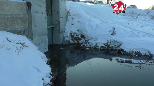 Мулловскую «Красотку» наполняют водой_
