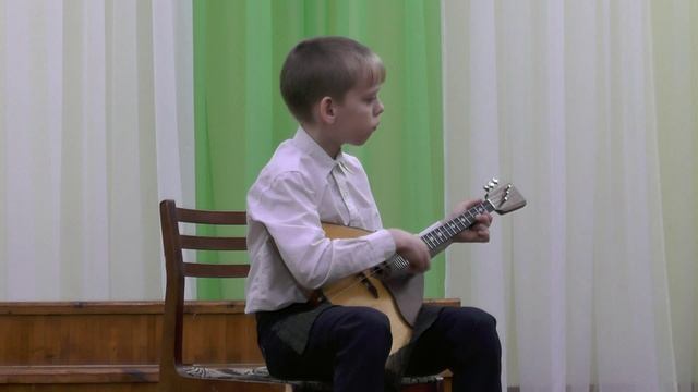 Хазов Моисей (балалайка) - К.Листов В землянке, учащийся ДШИ № 5 "Рапсодия", г. Архангельск